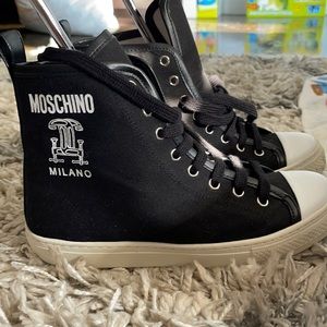 Moschino Sneakers